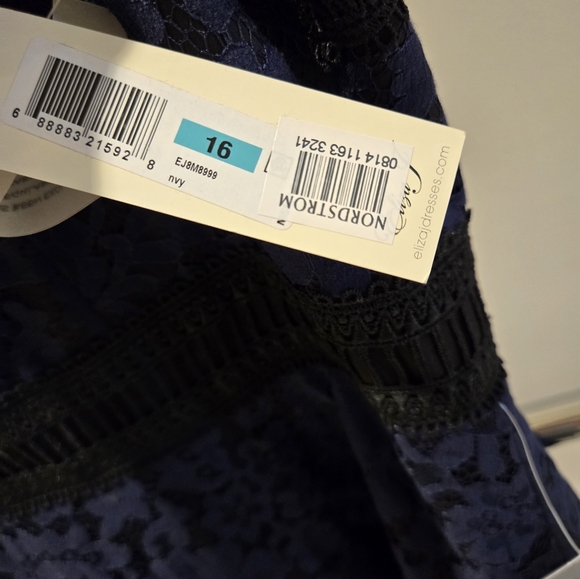 Eliza J NWT Midi Black and Navy Lace - Picture 9 of 9